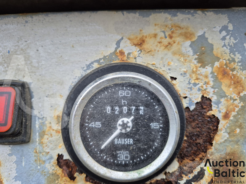 Leasing Mercedes-Benz Actros 3235 Mercedes-Benz Actros 3235: gambar 15 Leasing Mercedes-Benz Actros 3235 Mercedes-Benz Actros 3235: gambar 15