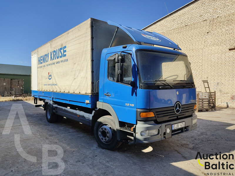 Mercedes-Benz Atego 1218 - Truk dengan terpal samping: gambar 1 Mercedes-Benz Atego 1218 - Truk dengan terpal samping: gambar 1