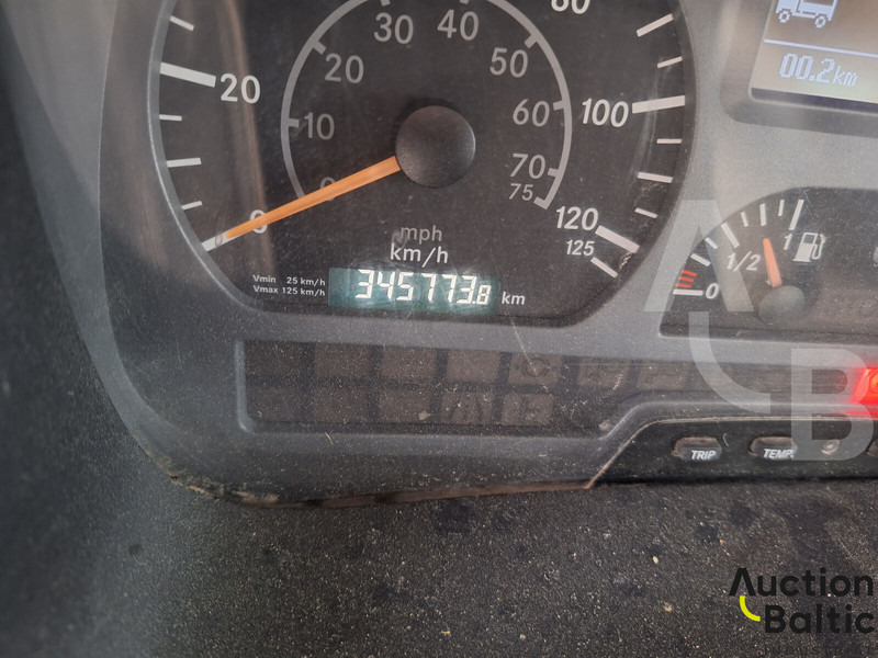 Mercedes-Benz Axor 2628 - Pompa beton stasioner: gambar 5 Mercedes-Benz Axor 2628 - Pompa beton stasioner: gambar 5