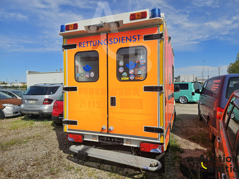 Mercedes-Benz Sprinter - Ambulans: gambar 3 Mercedes-Benz Sprinter - Ambulans: gambar 3