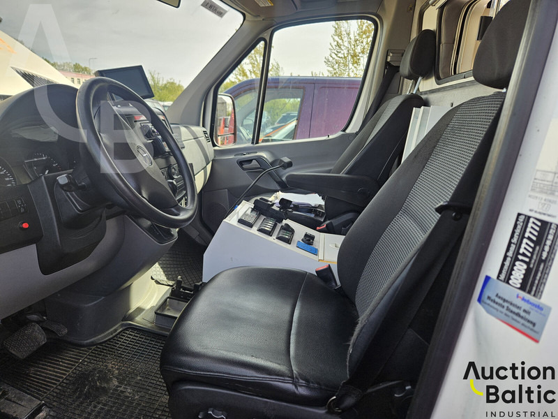 Mercedes-Benz Sprinter - Ambulans: gambar 5 Mercedes-Benz Sprinter - Ambulans: gambar 5