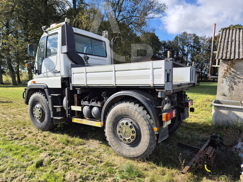 Mercedes-Benz Unimog U 400 - Truk jungkit: gambar 4 Mercedes-Benz Unimog U 400 - Truk jungkit: gambar 4