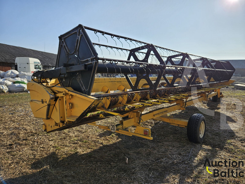 Pemanen gabungan untuk pengangkutan makanan New Holland CR 9080: gambar 10 Pemanen gabungan untuk pengangkutan makanan New Holland CR 9080: gambar 10