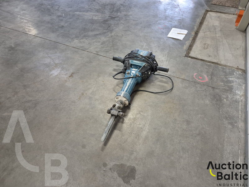 Makita HM1812 - Peralatan konstruksi: gambar 2 Makita HM1812 - Peralatan konstruksi: gambar 2