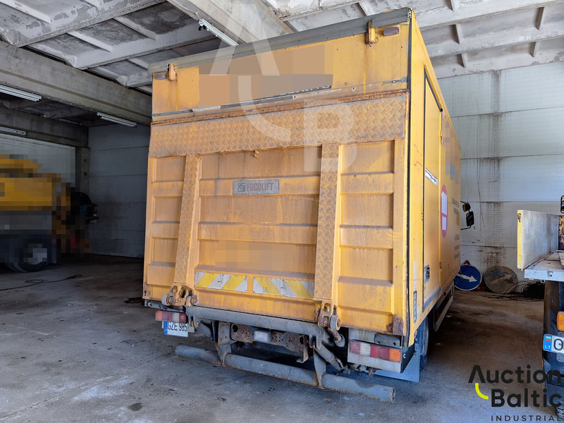 Renault Midlum 180.08 - Truk vakum: gambar 3 Renault Midlum 180.08 - Truk vakum: gambar 3