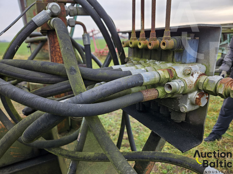 SLMA 1102 - Trailer jungkit: gambar 5 SLMA 1102 - Trailer jungkit: gambar 5