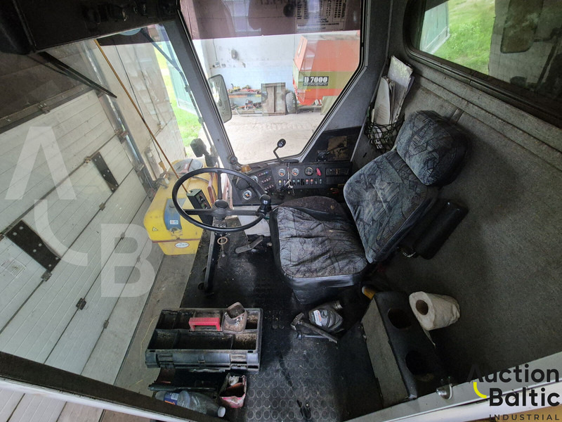 Sampo-Rosenlew SR 2075 TS - Pemanen gabungan: gambar 5 Sampo-Rosenlew SR 2075 TS - Pemanen gabungan: gambar 5