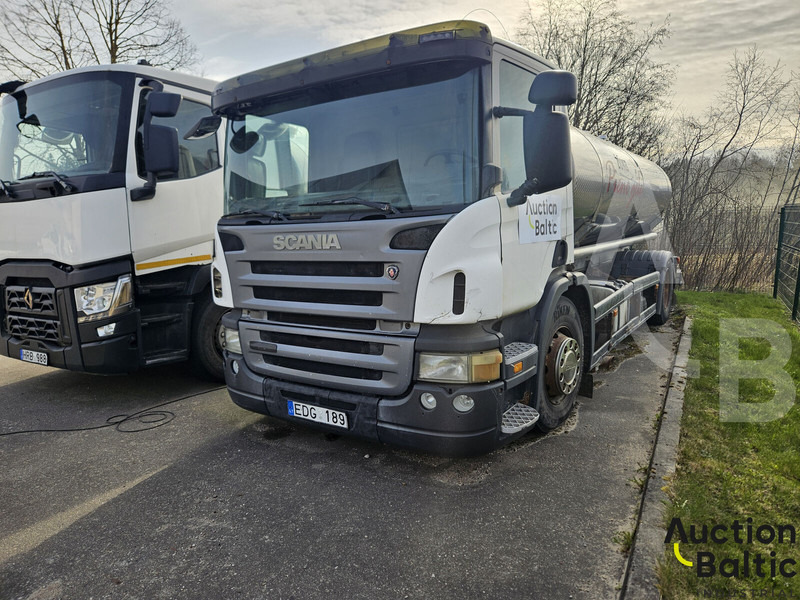 Scania P 230 - Truk tangki: gambar 1 Scania P 230 - Truk tangki: gambar 1