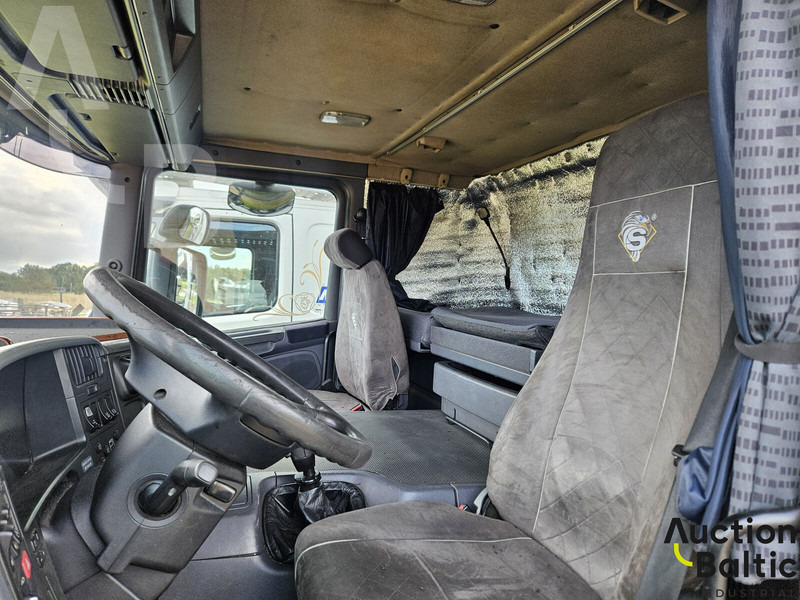 Scania P 420 - Truk pengangkut mobil: gambar 5 Scania P 420 - Truk pengangkut mobil: gambar 5