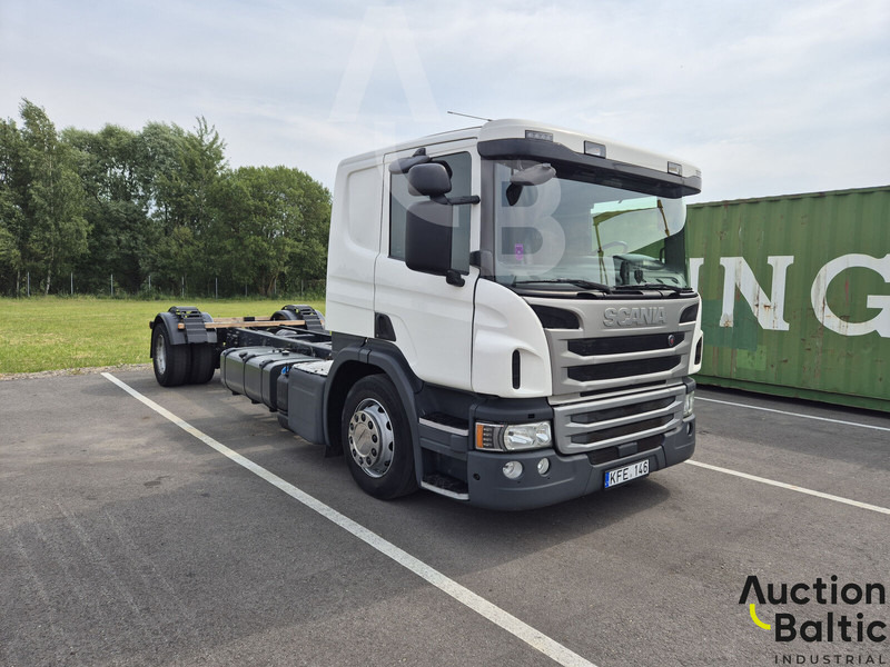 Scania P 450 - Truk sasis: gambar 2 Scania P 450 - Truk sasis: gambar 2