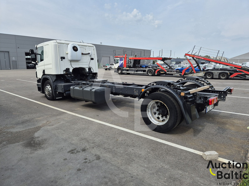 Scania P 450 - Truk sasis: gambar 4 Scania P 450 - Truk sasis: gambar 4