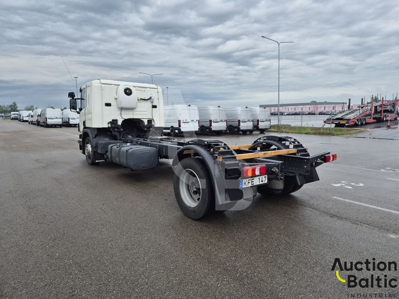 Scania P 450 - Truk sasis: gambar 4 Scania P 450 - Truk sasis: gambar 4