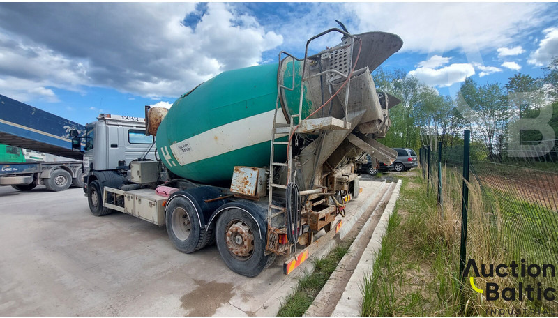 Scania P 94 GB - Truk pengaduk beton: gambar 4 Scania P 94 GB - Truk pengaduk beton: gambar 4