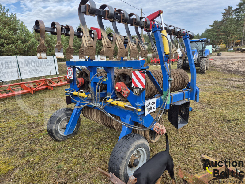 Servis Traktor KZK "Olvia-6A" - Rol pertanian: gambar 4 Servis Traktor KZK "Olvia-6A" - Rol pertanian: gambar 4