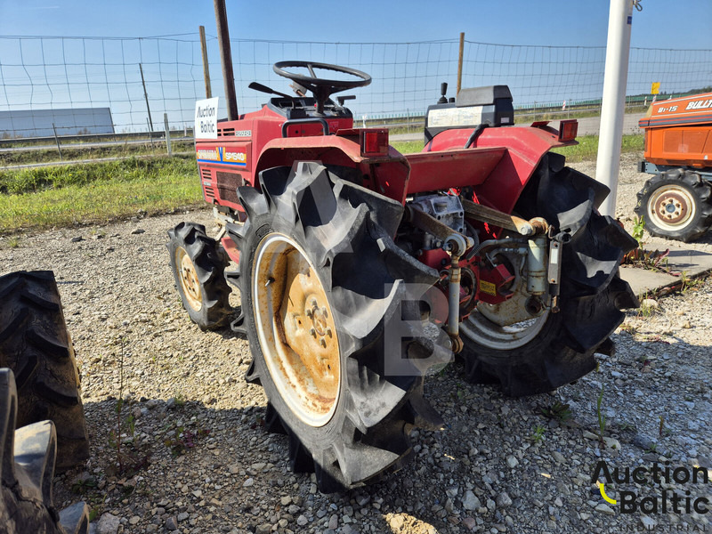 Shibaura SP1540 - Traktor: gambar 4 Shibaura SP1540 - Traktor: gambar 4