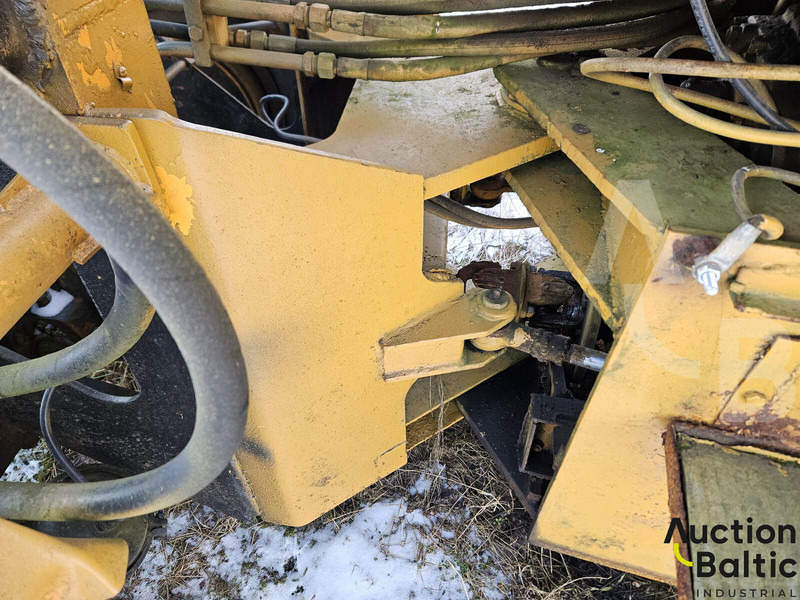 Wheel loader TO-30: gambar 15 Wheel loader TO-30: gambar 15