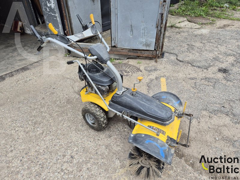 Texas Smart Sweep 800 - Penyapu jalan: gambar 2 Texas Smart Sweep 800 - Penyapu jalan: gambar 2