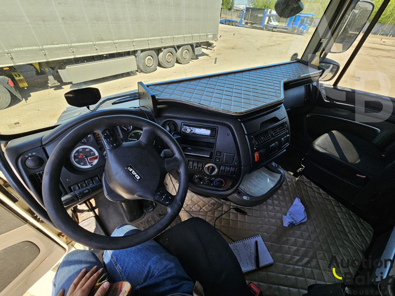 Tractor head DAF XF105.460: gambar 7