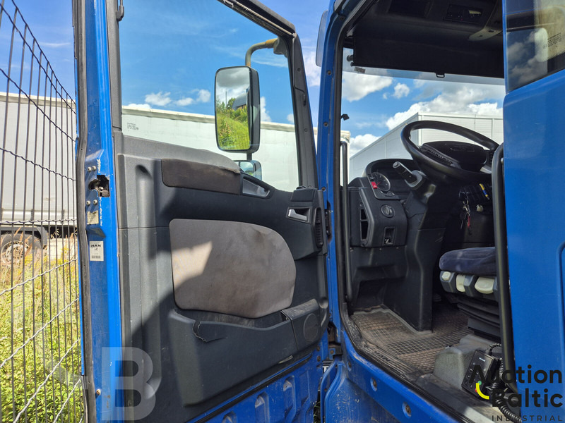 MAN TGA18.440 - Tractor head: gambar 4 MAN TGA18.440 - Tractor head: gambar 4