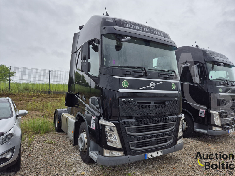 Volvo FH460 - Tractor head: gambar 1 Volvo FH460 - Tractor head: gambar 1