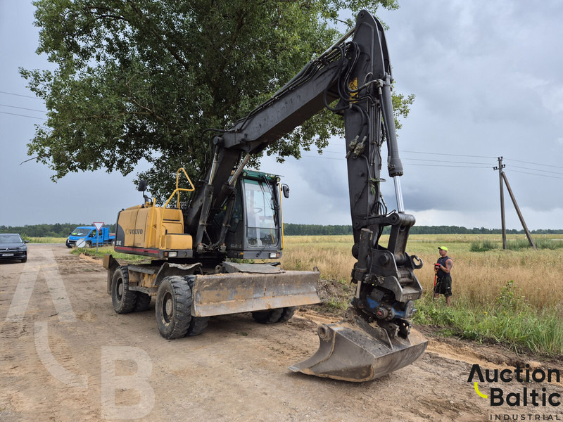 Volvo EW 140 C - Ekskavator roda: gambar 3 Volvo EW 140 C - Ekskavator roda: gambar 3