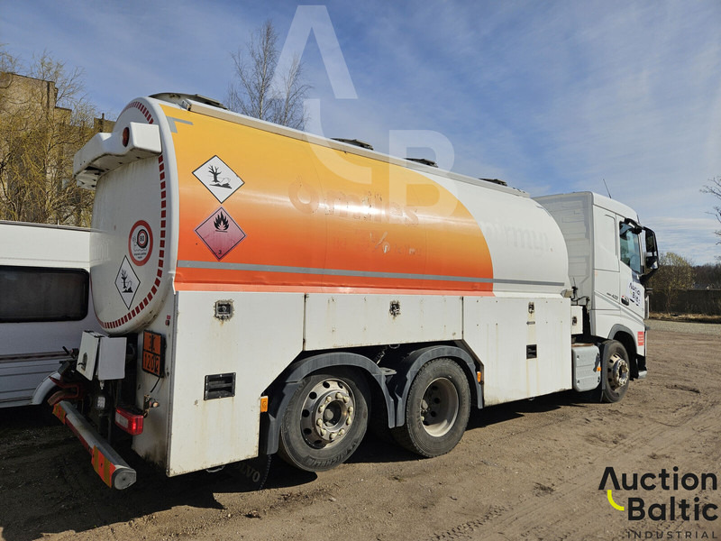 Volvo FH 420 - Truk tangki: gambar 3 Volvo FH 420 - Truk tangki: gambar 3