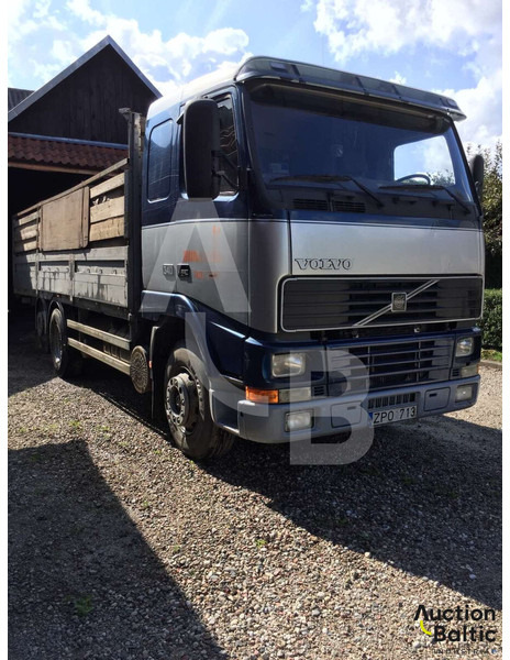 Volvo FH12 - Truk flatbed: gambar 2 Volvo FH12 - Truk flatbed: gambar 2