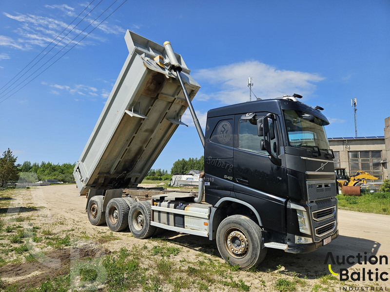 Volvo FH540 - Truk jungkit: gambar 5 Volvo FH540 - Truk jungkit: gambar 5
