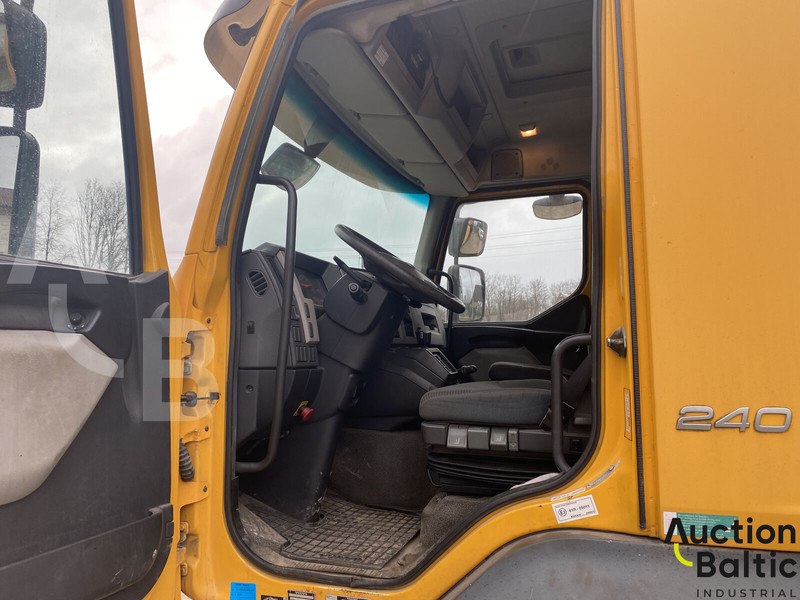 Volvo FL 240 4x2 - Truk jungkit: gambar 5 Volvo FL 240 4x2 - Truk jungkit: gambar 5