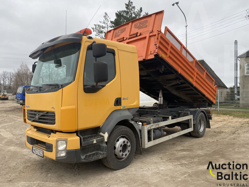 Volvo FL 240 4x2 - Truk jungkit: gambar 2 Volvo FL 240 4x2 - Truk jungkit: gambar 2