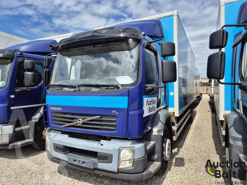 Volvo FL240 - Truk box: gambar 2 Volvo FL240 - Truk box: gambar 2