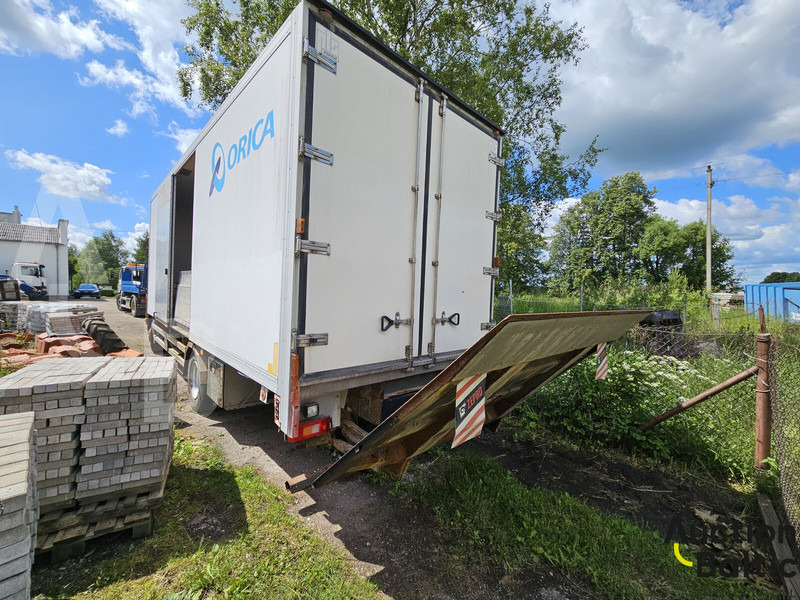 Volvo FL615 - Truk box: gambar 3 Volvo FL615 - Truk box: gambar 3