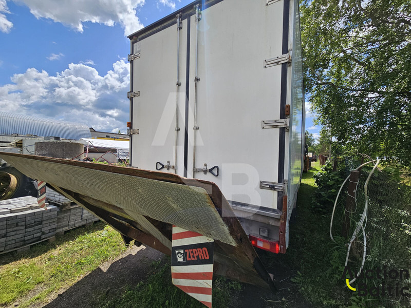 Volvo FL615 - Truk box: gambar 4 Volvo FL615 - Truk box: gambar 4