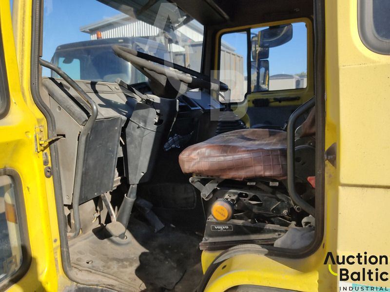 Volvo FL618 - Truk sampah: gambar 5 Volvo FL618 - Truk sampah: gambar 5