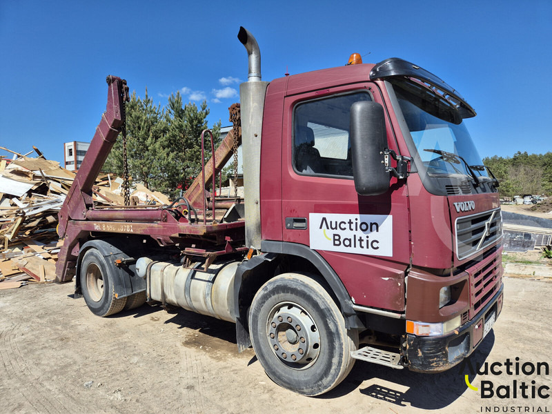 Volvo FM12 - Truk skip loader: gambar 2 Volvo FM12 - Truk skip loader: gambar 2