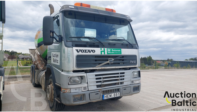 Volvo FM12 - Truk pengaduk beton: gambar 2 Volvo FM12 - Truk pengaduk beton: gambar 2