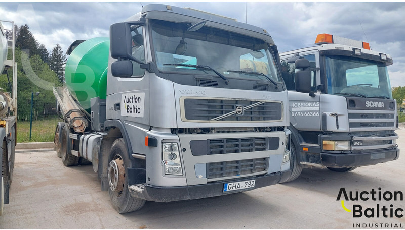 Volvo FM9 - Truk pengaduk beton: gambar 2 Volvo FM9 - Truk pengaduk beton: gambar 2