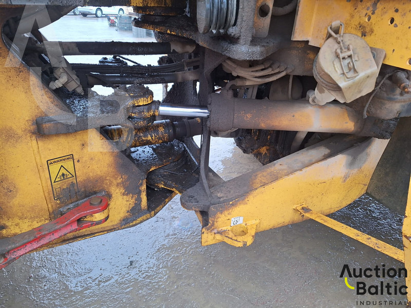 Wheel loader Volvo L 180 E: gambar 13