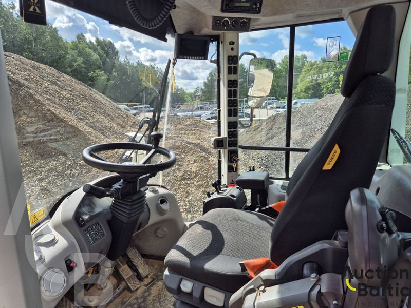 Volvo L 90 - Wheel loader: gambar 5 Volvo L 90 - Wheel loader: gambar 5