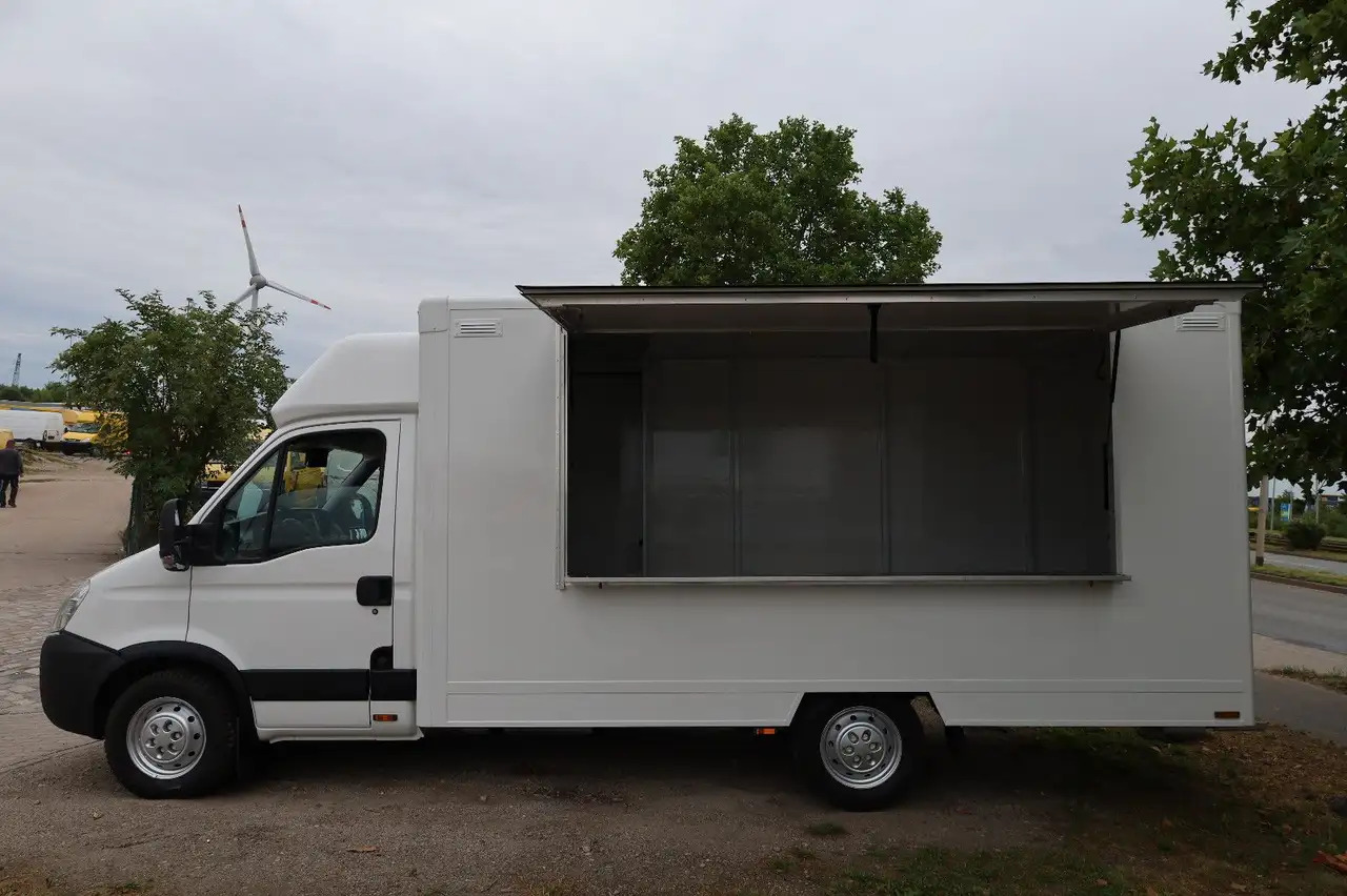 Iveco C30C/ FOODTRUCK/ Daily - Truk penjual: gambar 2 Iveco C30C/ FOODTRUCK/ Daily - Truk penjual: gambar 2