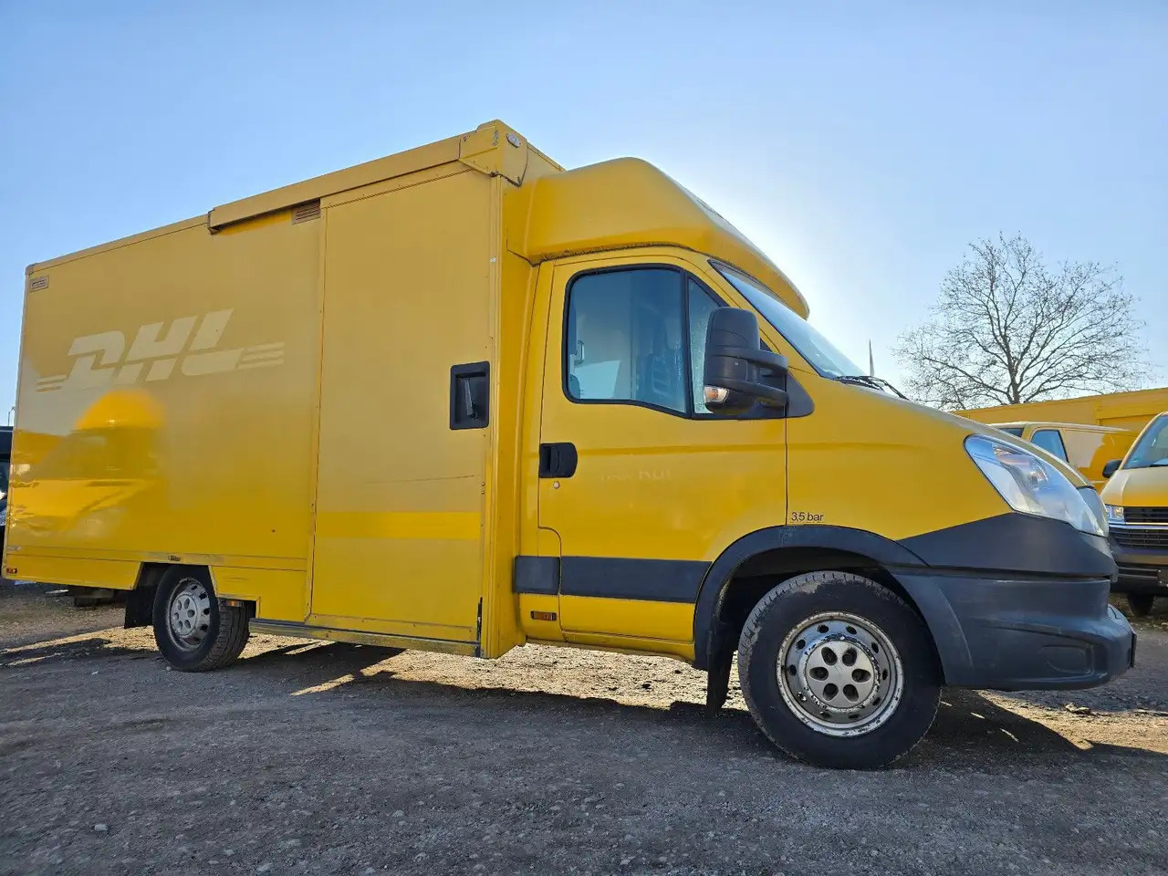 Iveco Daily/ Regalsystem/Luftfeder/1. Hand - Van box: gambar 1 Iveco Daily/ Regalsystem/Luftfeder/1. Hand - Van box: gambar 1