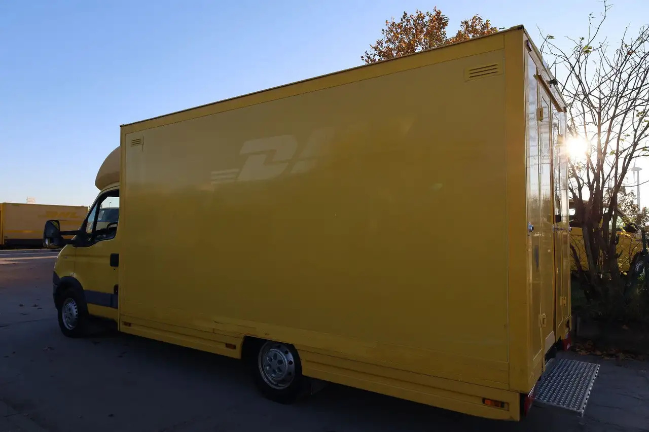 Iveco Daily/ Regalsystem/Luftfeder/1. Hand - Van box: gambar 3 Iveco Daily/ Regalsystem/Luftfeder/1. Hand - Van box: gambar 3