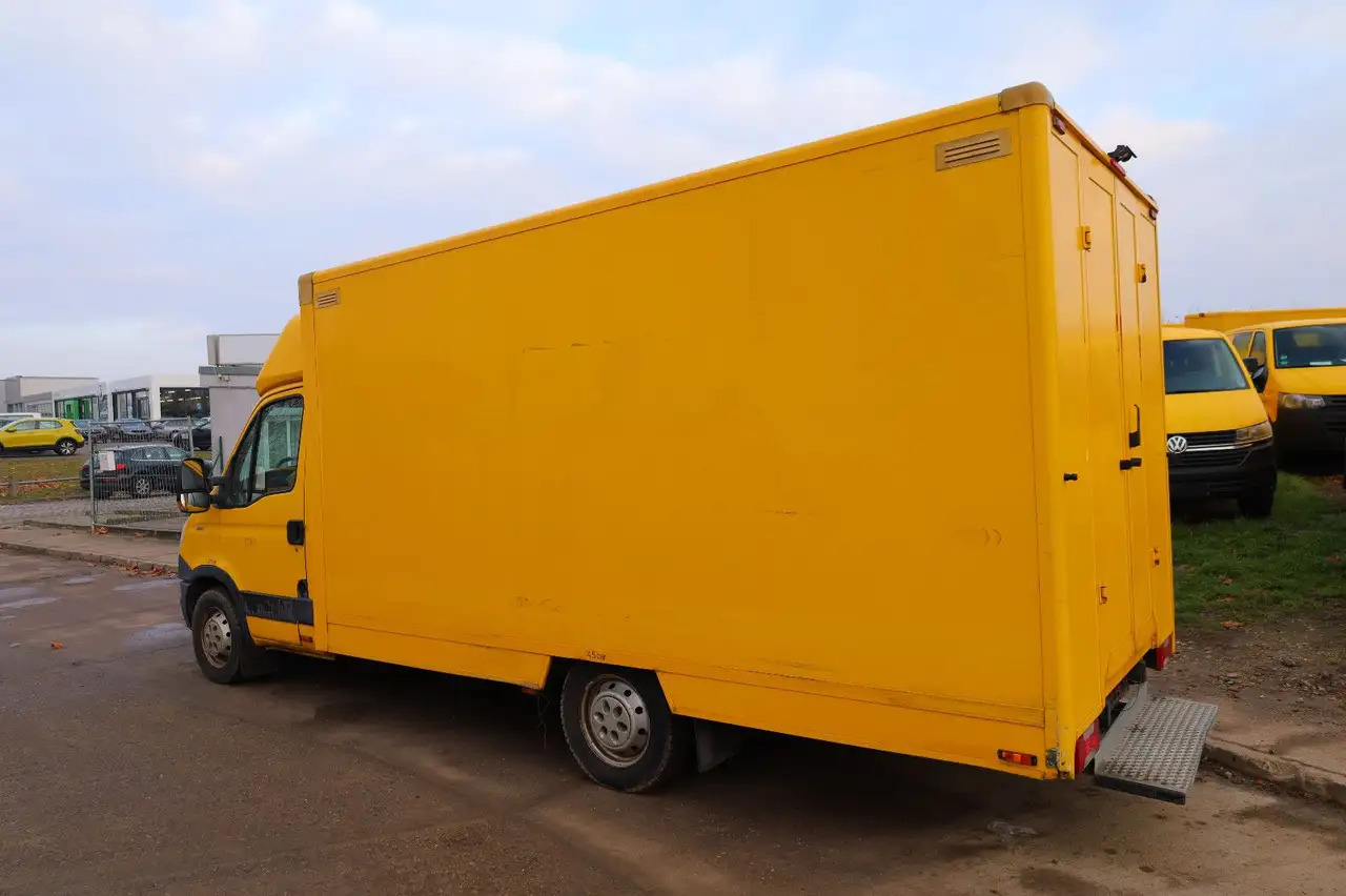 Iveco Daily/ Regalsystem/Luftfeder/1. Hand - Van box: gambar 3 Iveco Daily/ Regalsystem/Luftfeder/1. Hand - Van box: gambar 3