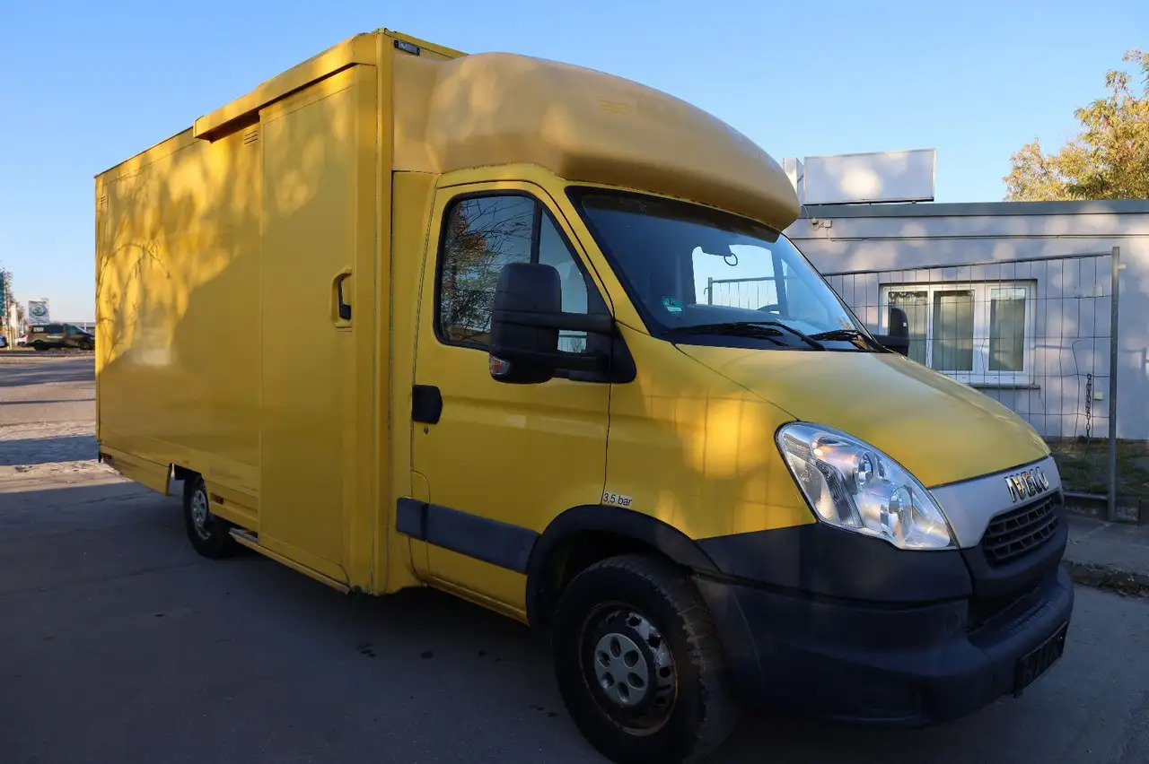 Iveco Daily/ Regalsystem/Luftfeder/1. Hand - Van box: gambar 2 Iveco Daily/ Regalsystem/Luftfeder/1. Hand - Van box: gambar 2