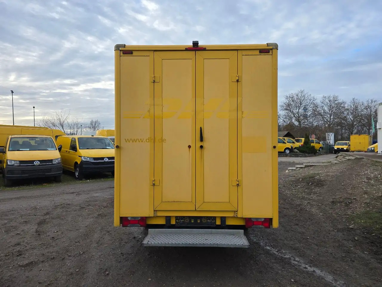 Iveco Daily/ Regalsystem/Luftfeder/KURZ/1. Hand - Van box: gambar 5 Iveco Daily/ Regalsystem/Luftfeder/KURZ/1. Hand - Van box: gambar 5