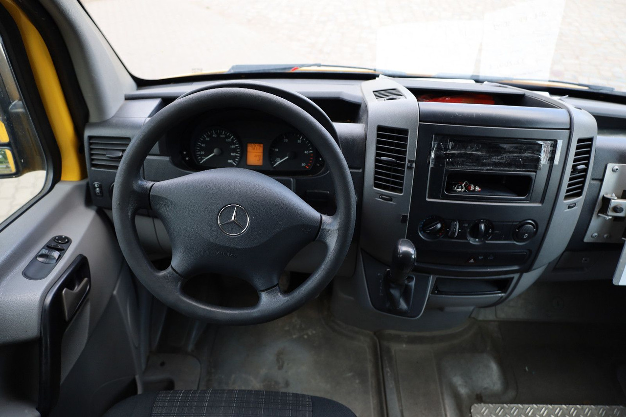 Mercedes-Benz Sprinter II Pritsche/ Koffer - Van box: gambar 4 Mercedes-Benz Sprinter II Pritsche/ Koffer - Van box: gambar 4