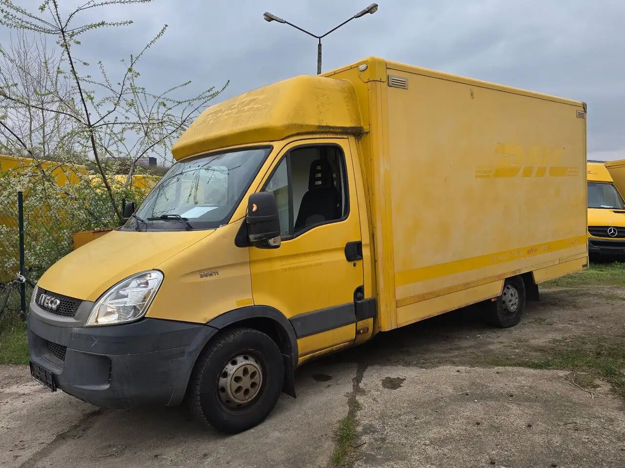 Iveco Daily/ Regalsystem/Luftfeder/1. Hand - Peralatan lainnya: gambar 2 Iveco Daily/ Regalsystem/Luftfeder/1. Hand - Peralatan lainnya: gambar 2