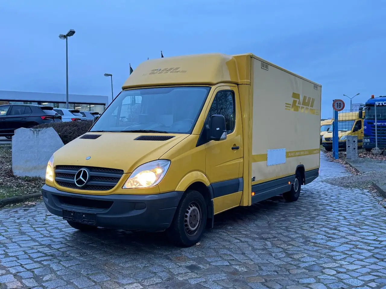 Mercedes-Benz Sprinter II Pritsche/ Koffer/Regalsystem - Peralatan lainnya: gambar 3 Mercedes-Benz Sprinter II Pritsche/ Koffer/Regalsystem - Peralatan lainnya: gambar 3