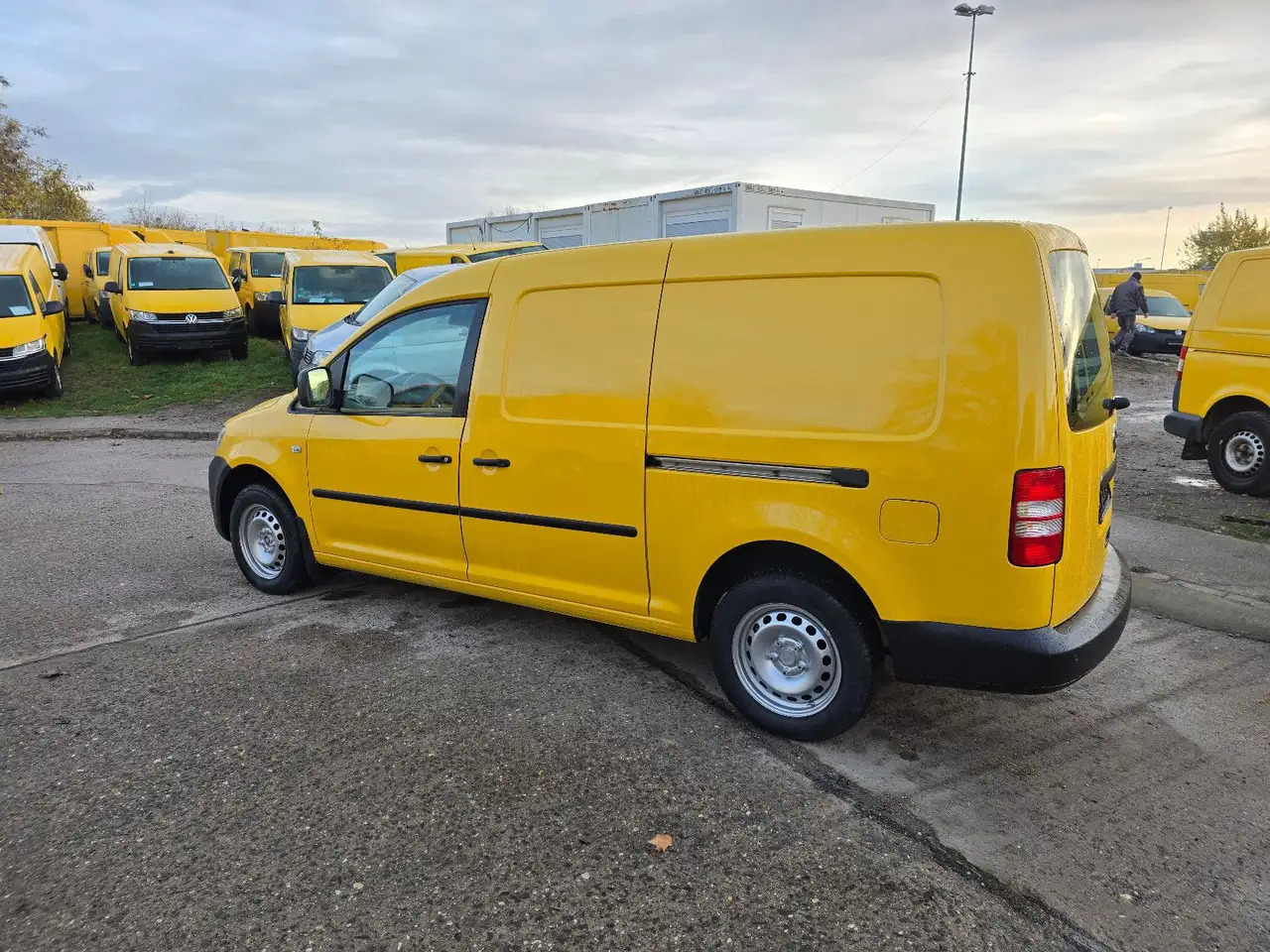 Volkswagen 2KN/Caddy/62kW/Lange Version - Van panel: gambar 3 Volkswagen 2KN/Caddy/62kW/Lange Version - Van panel: gambar 3