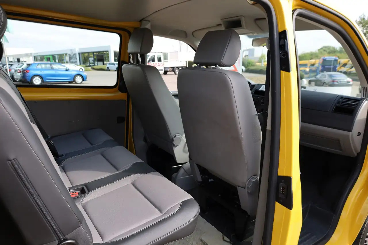 Volkswagen T5 Transporter/ 2.0 TDI/EU5/1.Hand/5-Sitze - Van kombi: gambar 3 Volkswagen T5 Transporter/ 2.0 TDI/EU5/1.Hand/5-Sitze - Van kombi: gambar 3